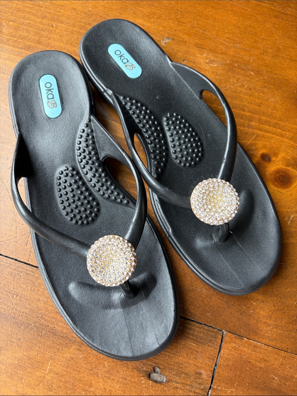 Oka B Sandals Black Flip Flops Sz M